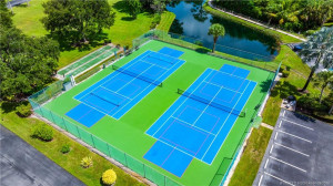 Pickleball & Tennis