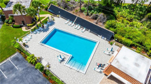 Heated pool. Saunas in both cabanas