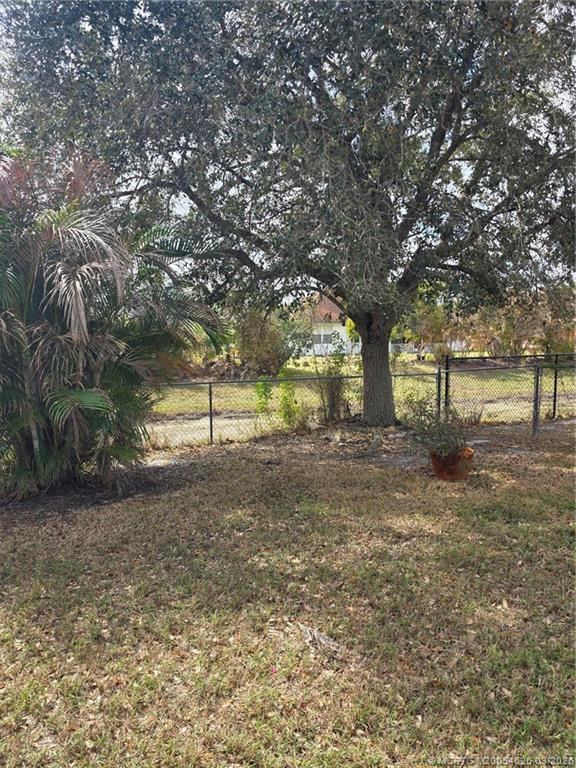 2692 SW Altamira Avenue, Port St. Lucie FL - photo 9 of 30