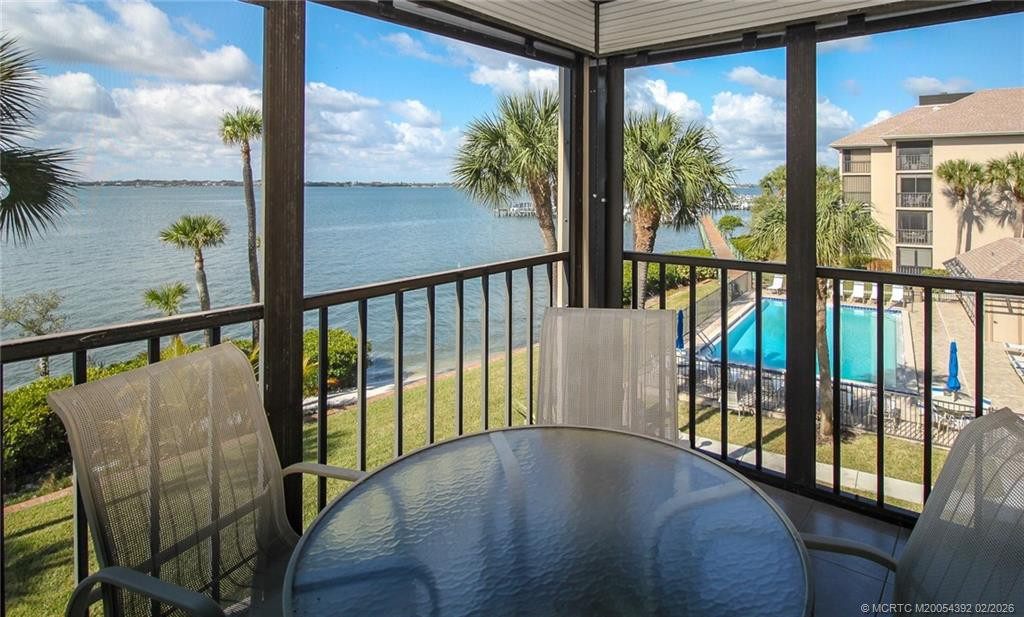 4720 NE Sandpebble Trace 305, Stuart – sold
