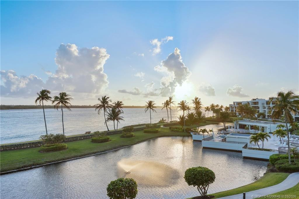 2818 SE Dune Drive 2307, Stuart – sold