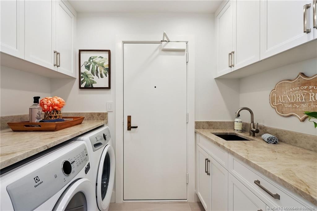 Electrolux washer and dryer