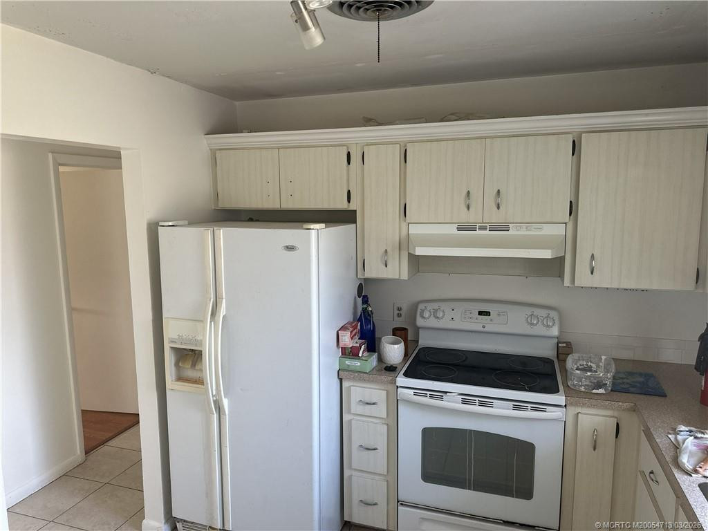 Photo 3 at 1701 NE 16th Drive, Jensen Beach