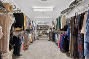 Large Walk-in Closet
