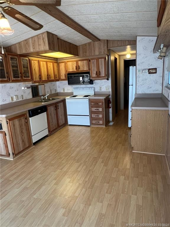 1 bedroom Manufactured Home at 10725 S Ocean Drive #272, Holiday Out At St Lucie Inc, Jensen Beach — photo 5