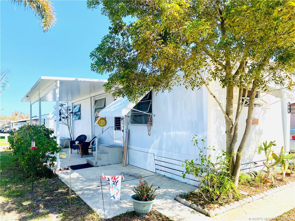 Property photo for 608 Garden View Way NE, Jensen Beach, FL 34957
