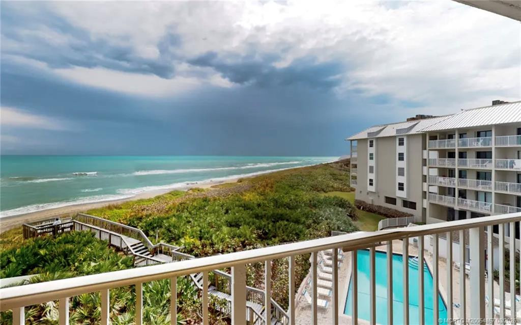 Photo 4 at 429 NE Tradewind Lane 405, Stuart