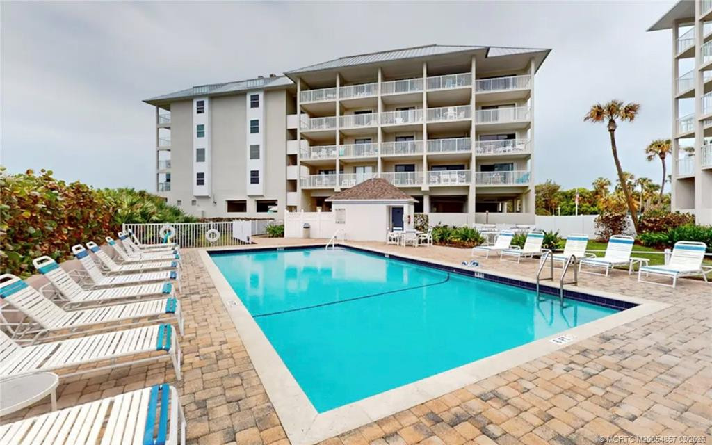 Photo 6 at 429 NE Tradewind Lane 405, Stuart