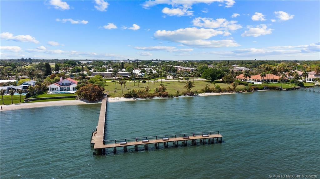 Conquistador pier