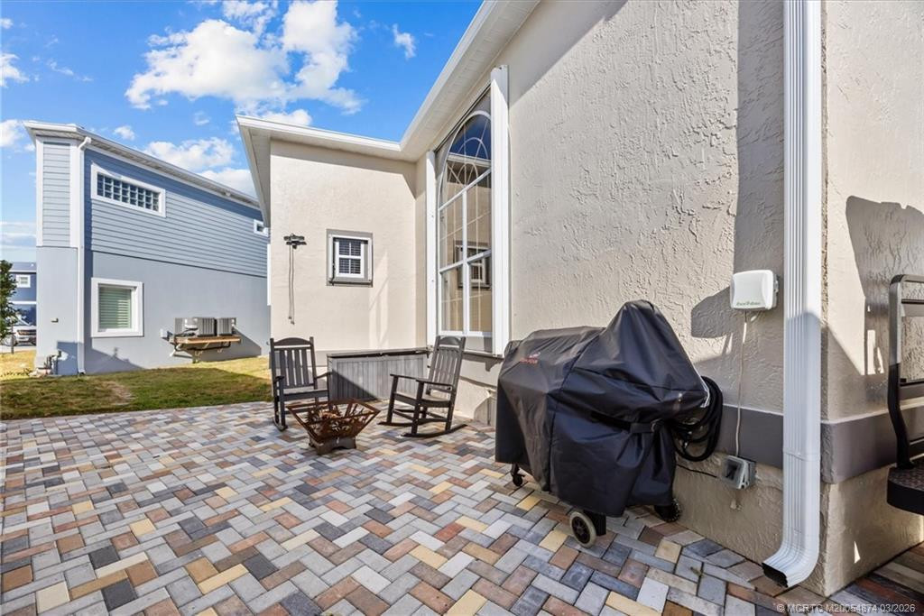 Photo 3 at 561 Nettles Boulevard, Jensen Beach