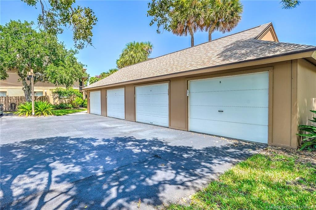 Photo 2 at 271 NE Edgewater Drive 271, Stuart