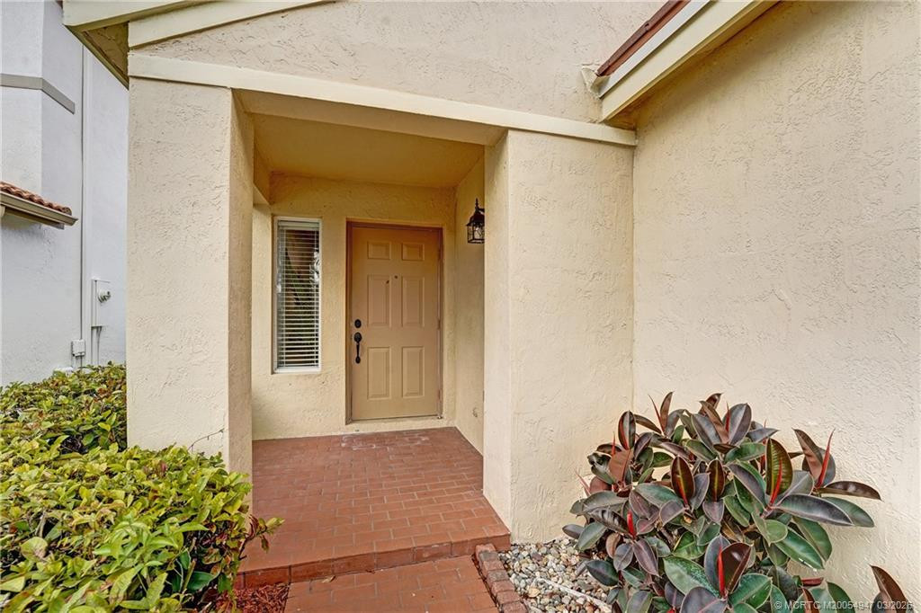 Photo 3 at 4365 Pine Ridge Court, Weston