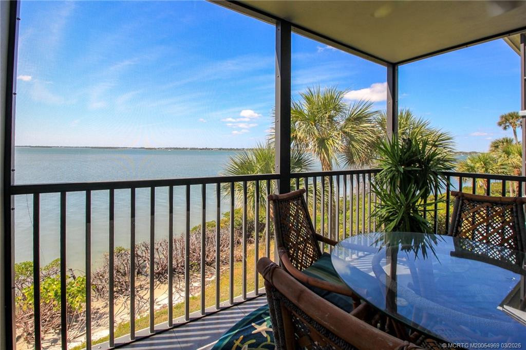 20 NE Plantation Road 204, Stuart – Condominium for rent