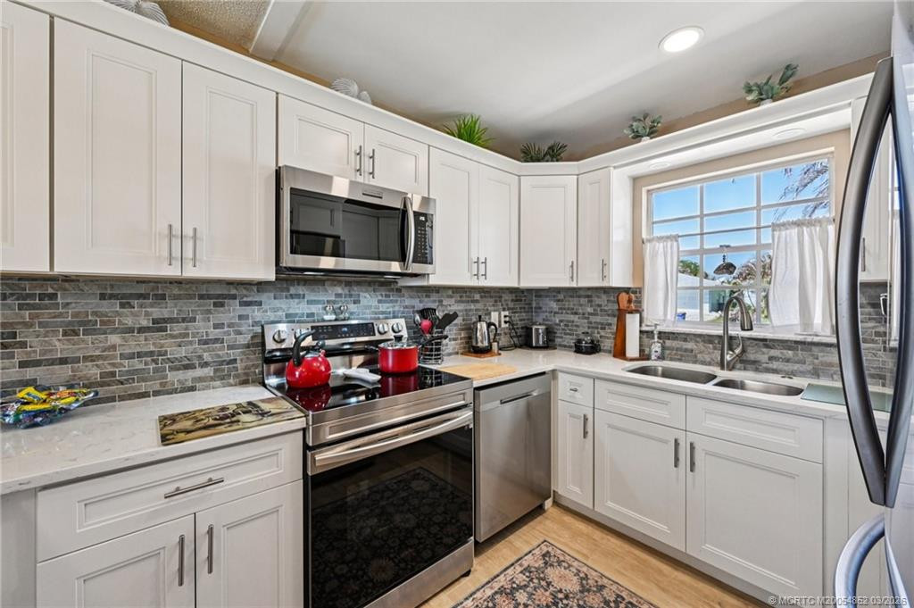 Photo 2 at 1572 NE 22nd Street, Jensen Beach