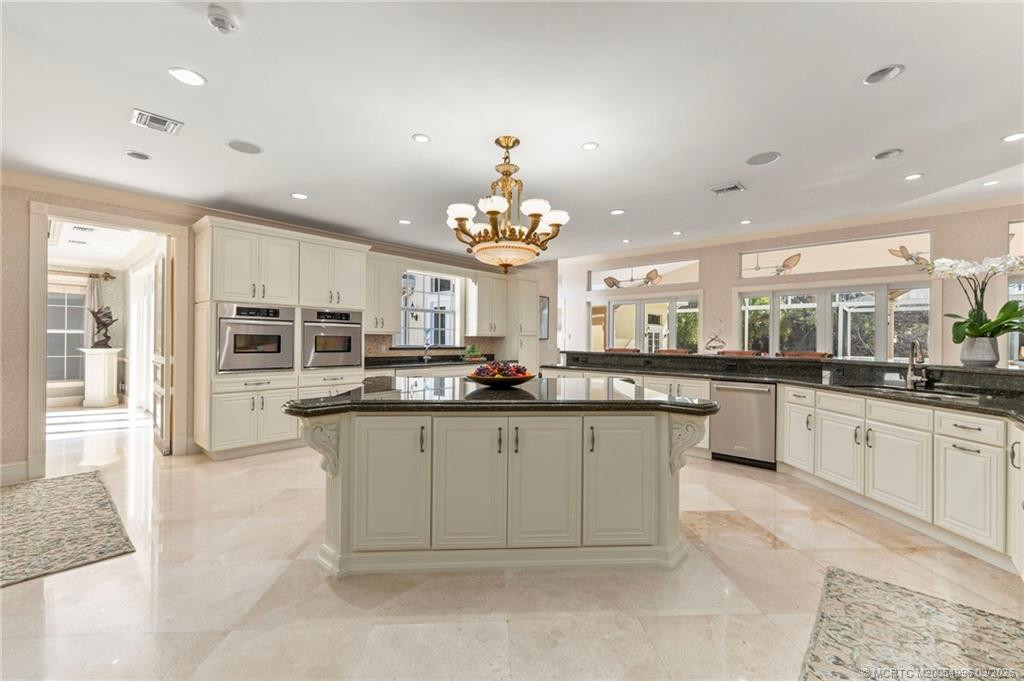 Island Kitchen