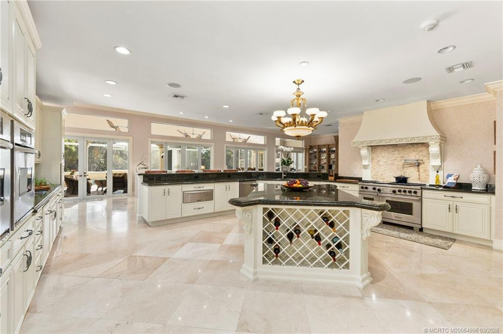 Kitchen with Two sinks and Dishwashers