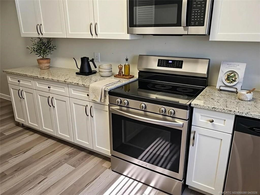 Photo 2 at 8227 SE Croft Circle, Hobe Sound