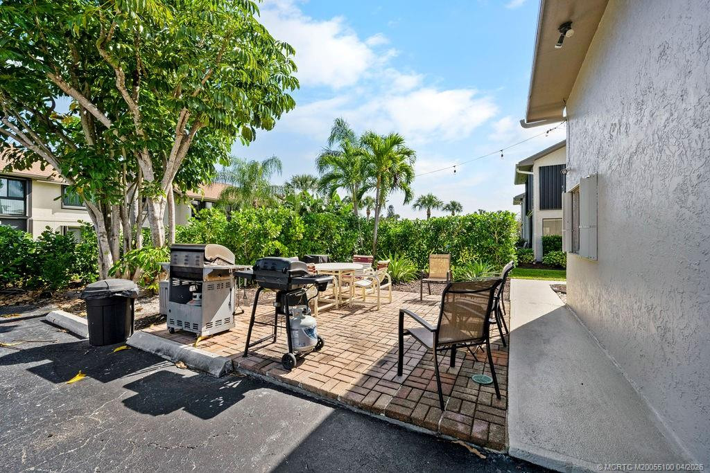 Another community grilling area
