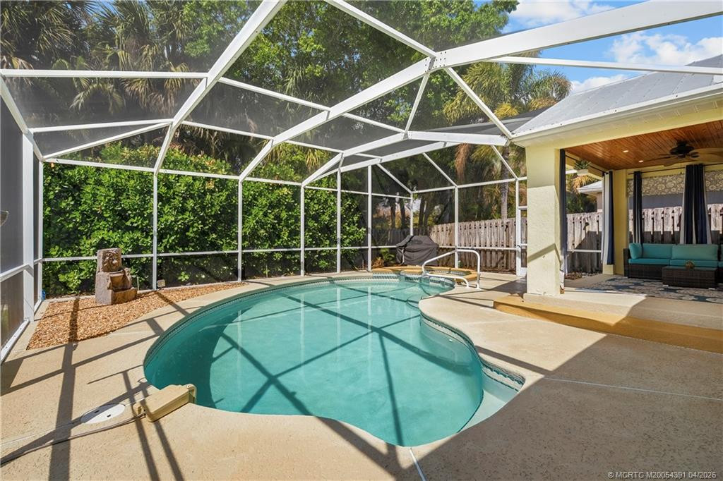 Pool, Spa, Patio at 820 NW Waterlily Place, Jensen Beach
