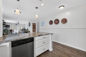 Inviting open concept floor plan.