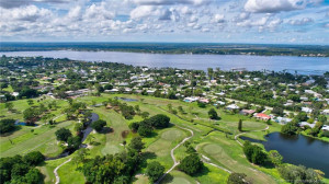 North River shores, Vista del Lago, adjacent public golf.