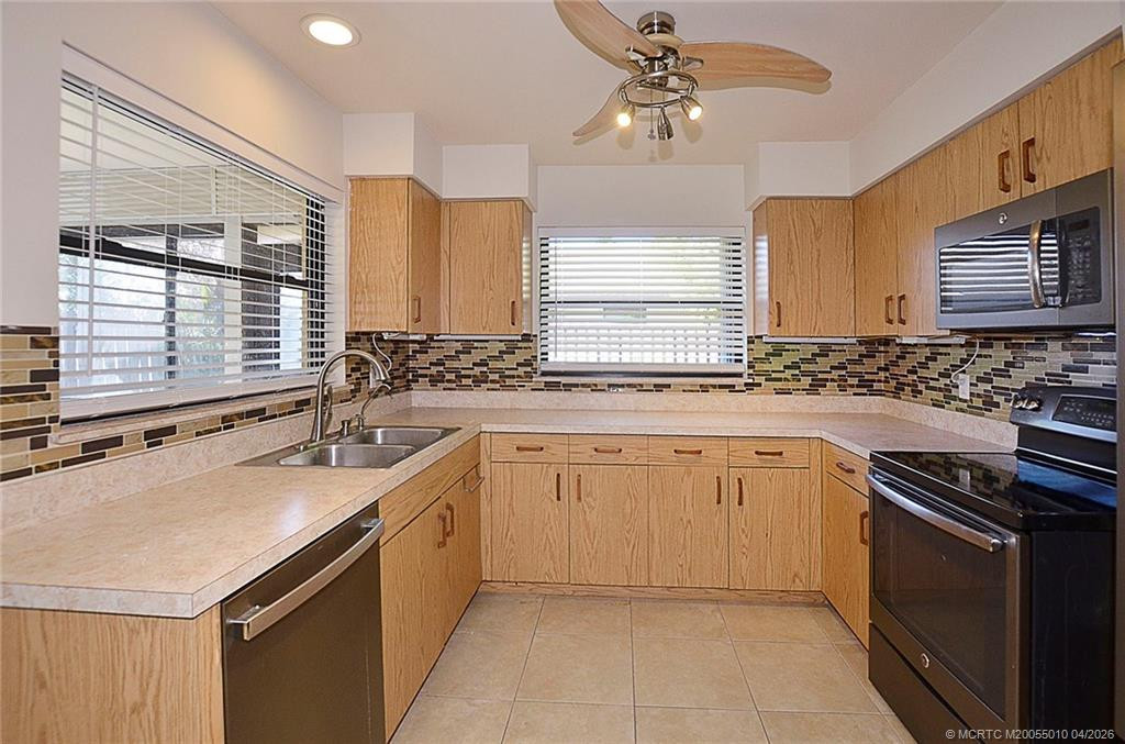 Photo 8 at 4211 SW Egret Pond Terrace, Palm City