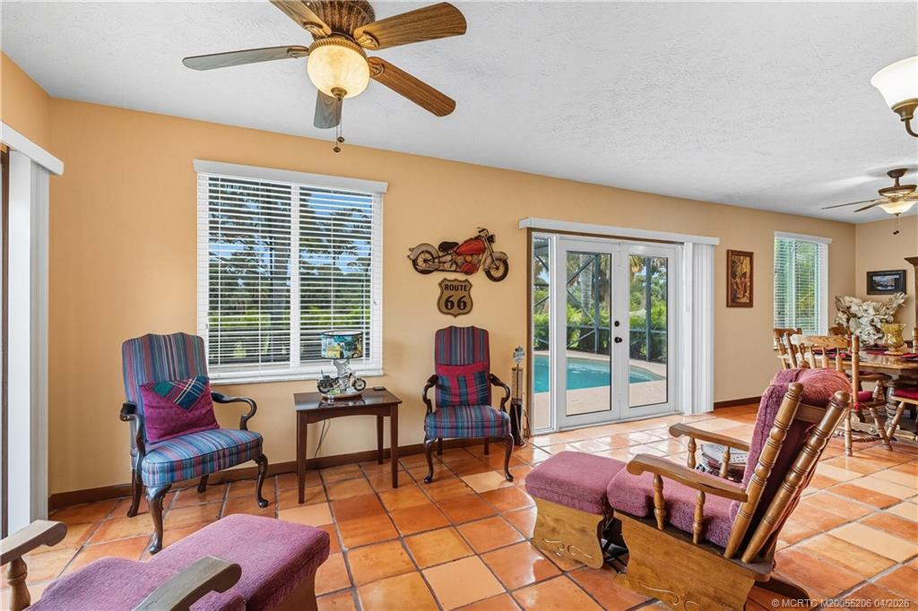 4 bedroom Single Family Residence at 4332 Gator Trace Circle, Gator Trace Sub, Fort Pierce — photo 2