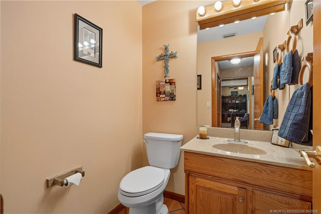 4332 Gator Trace Circle, Fort Pierce FL - photo 14 of 58