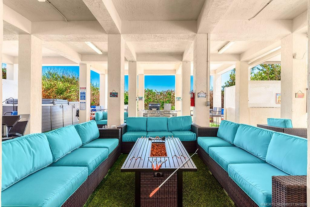 Elegant Covered Entertanment Area