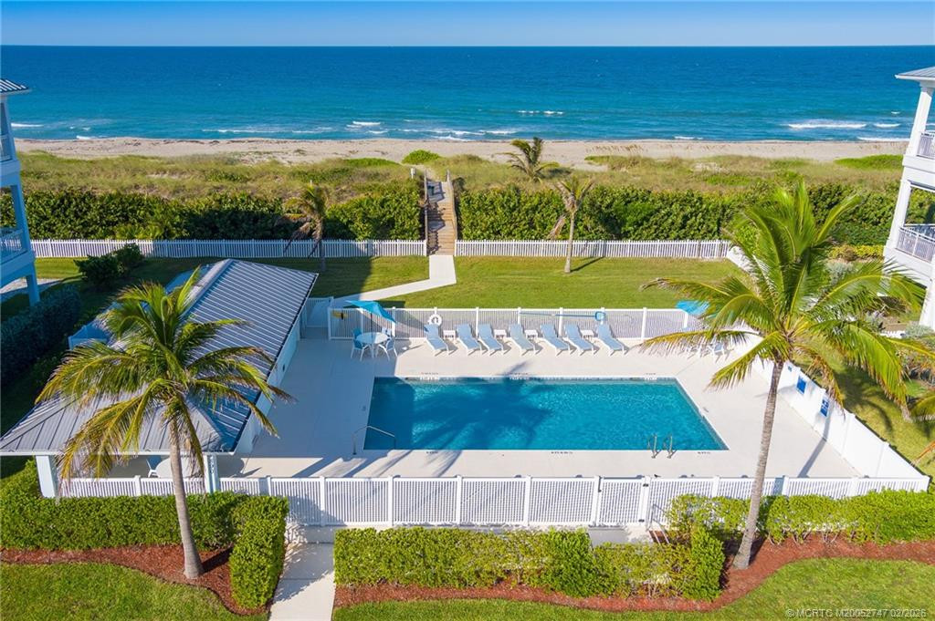 Watersong community pool