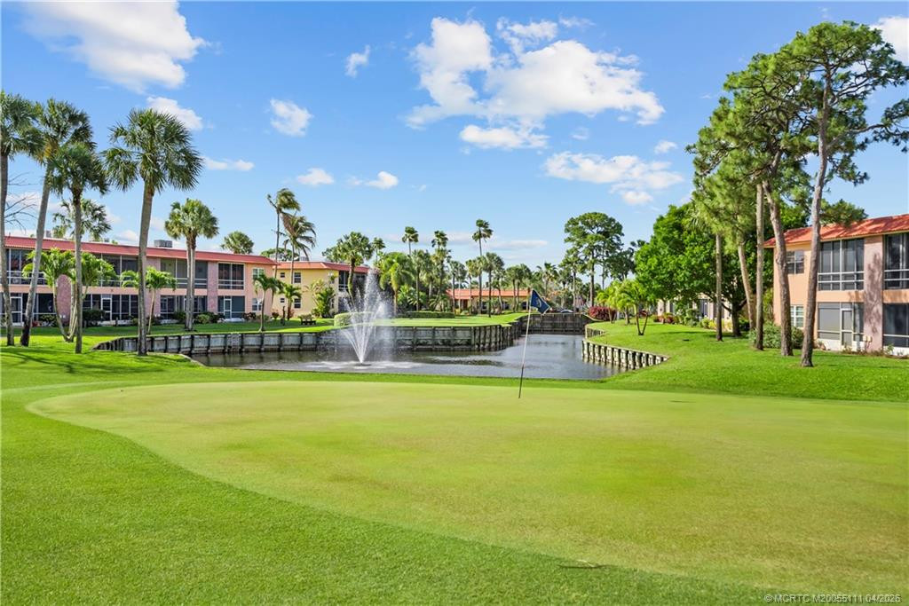1905 SW Palm City Road 3C, Stuart – sold