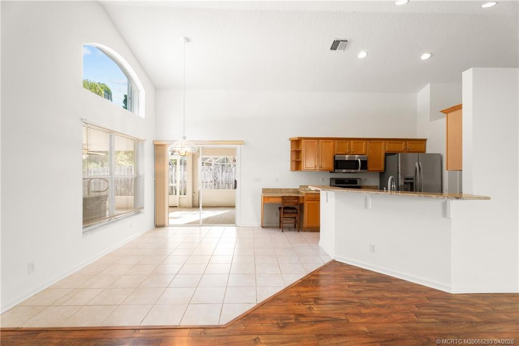 Photo 8 at 904 NW Waterlily Place, Jensen Beach