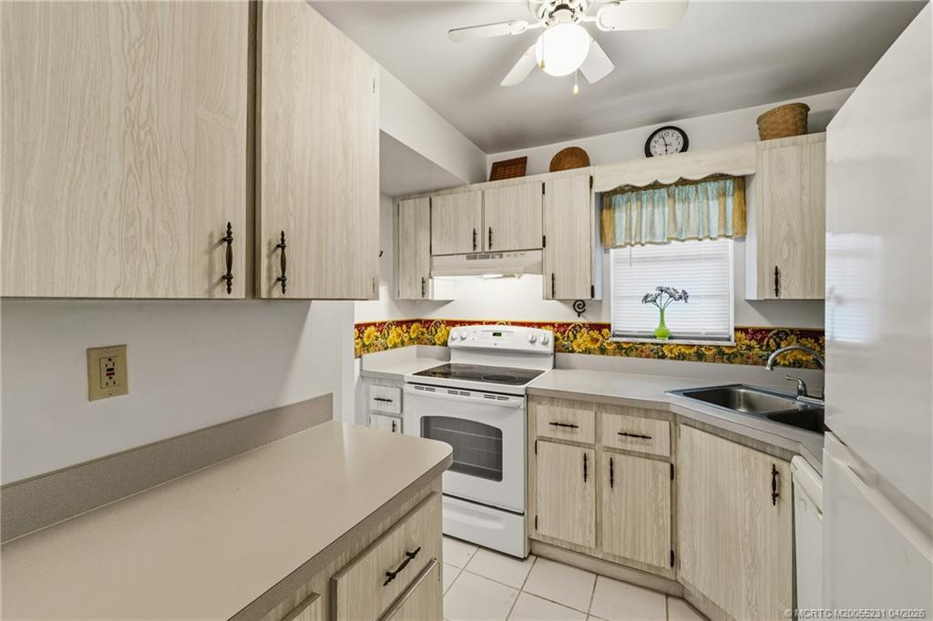 Photo 4 at 1955 SW Palm City Road I, Stuart