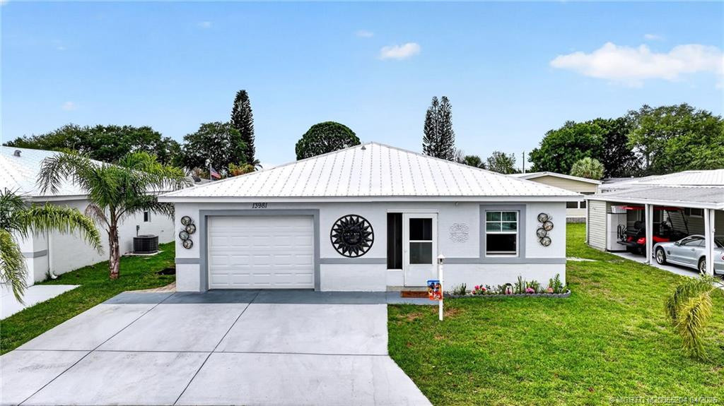 13981 Adelfa Avenue home for sale in Spanish Lakes Fairways Leasehold Estates