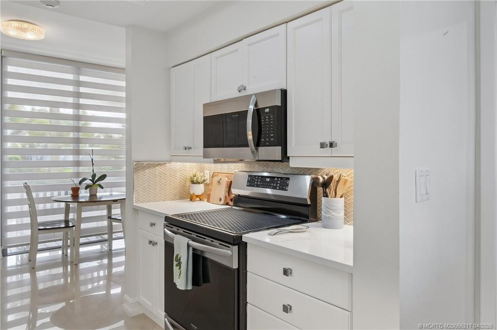 2001 SE Sailfish Point Boulevard 117 — photo 18