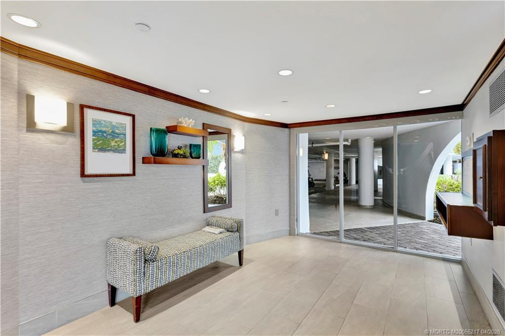 2001 SE Sailfish Point Boulevard 117 — photo 33