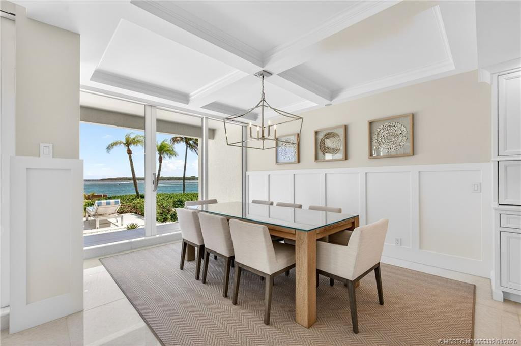 Dine with the St. Lucie Inlet and the Atlantic Ocean as your backdrop