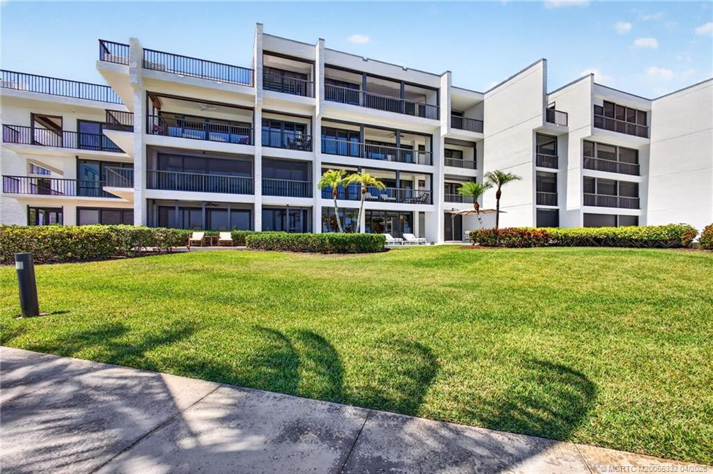 The 2800 building