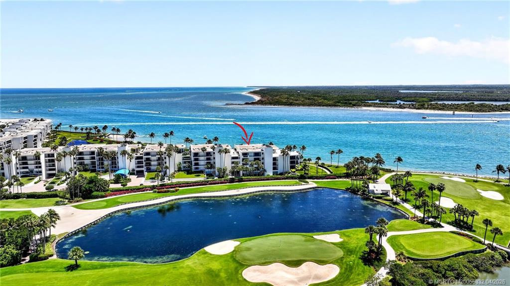 2800 building and the Jack Nicklaus 'Signature' golf course