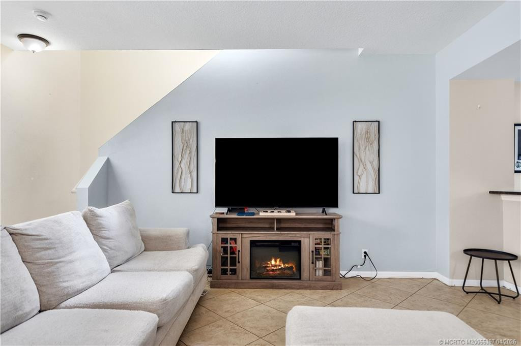 Living room (3)