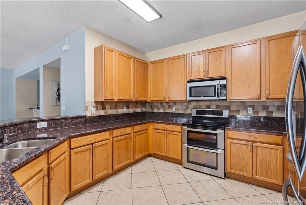 Kitchen (3)