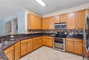 Kitchen (3)