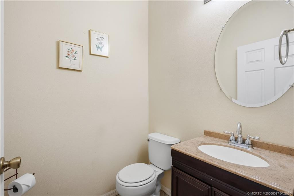 Half bath (downstairs)