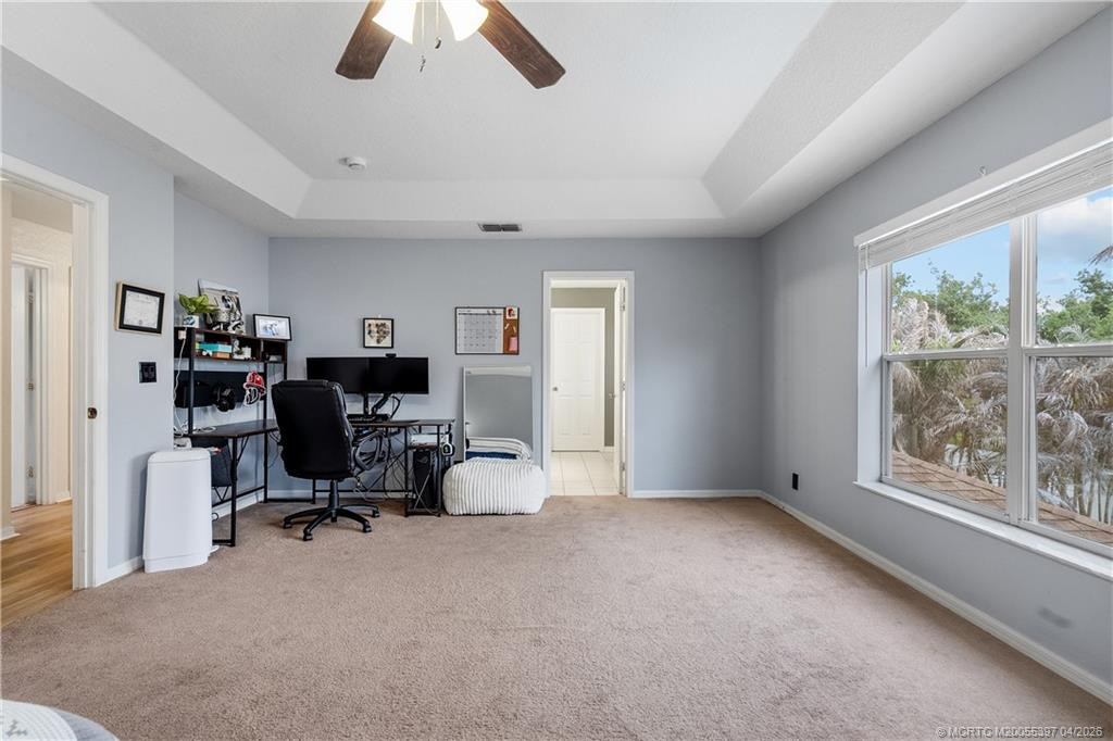 Master Bedroom (3)