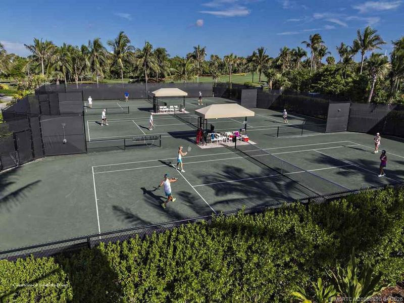 Sailfish Point tennis and pickleball