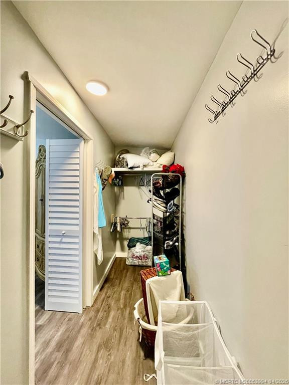 Main bedroom huge walk in closet