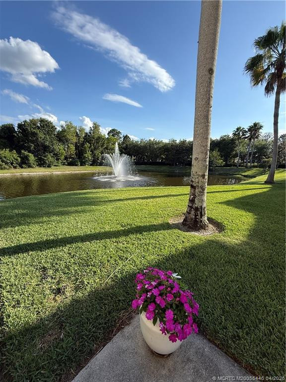1560 SE Hampshire Way 204, Stuart, FL 34994 &mdash; photo 2