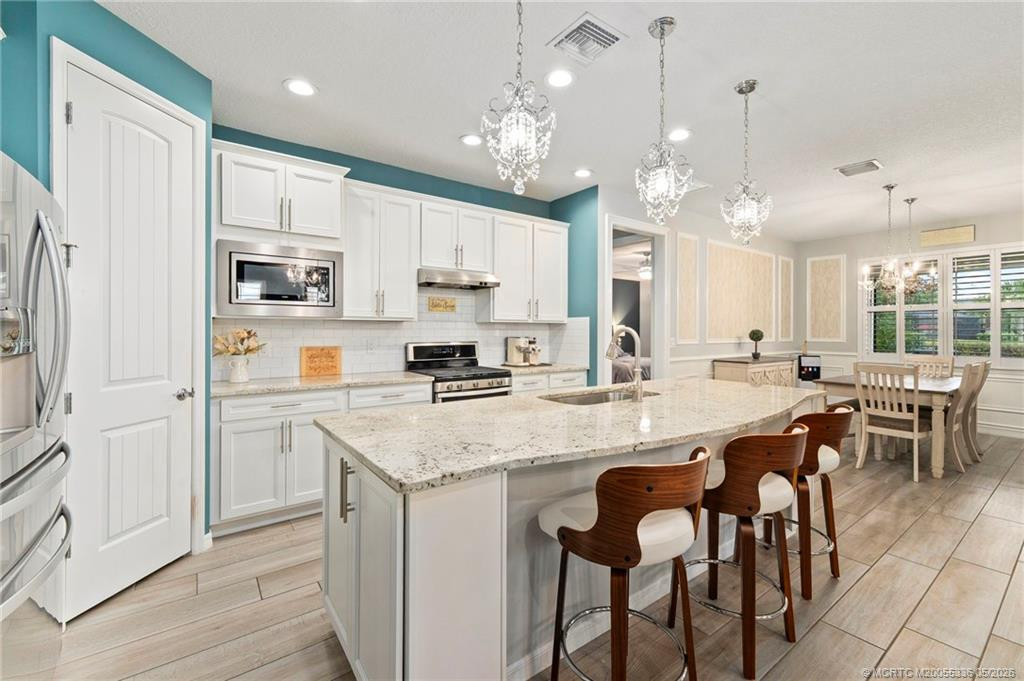 Photo 7 at 303 SE Courances Drive, Port St. Lucie