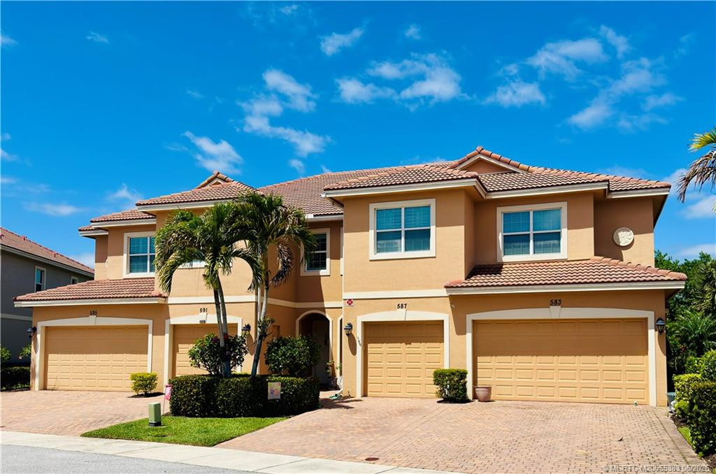 Property photo for 587 SW Glen Crest Way, Stuart, FL 34997