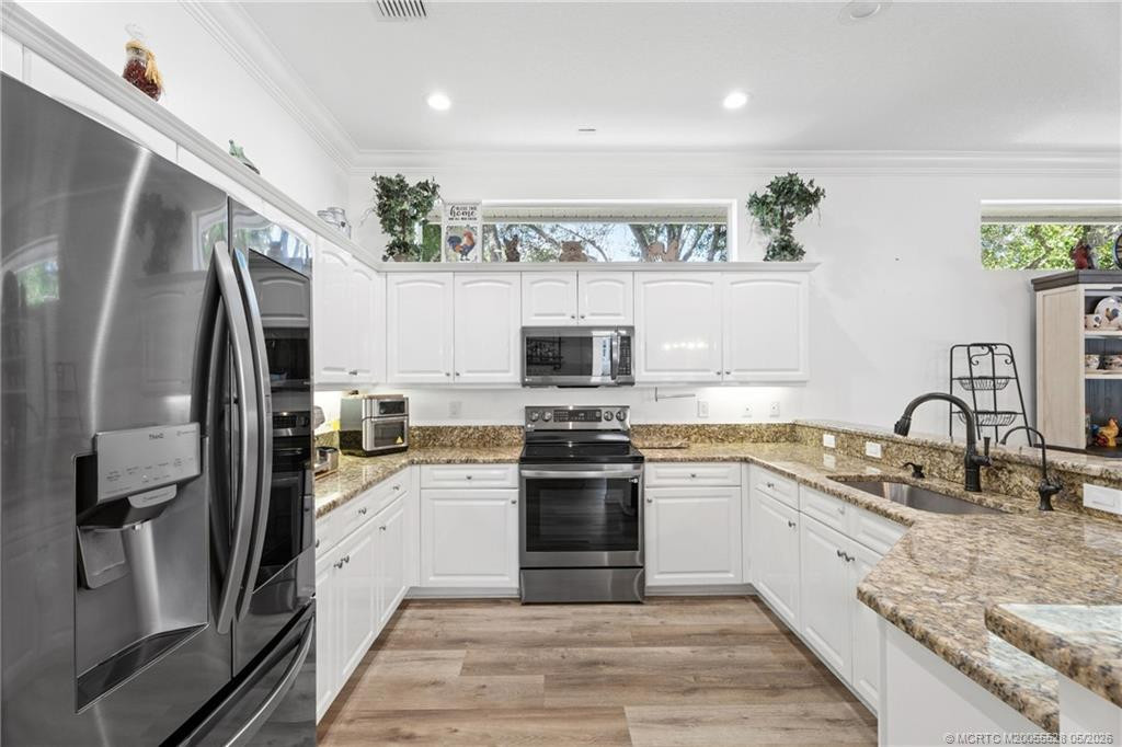 4317 SE Coventry Lane, Stuart FL - photo 15 of 61
